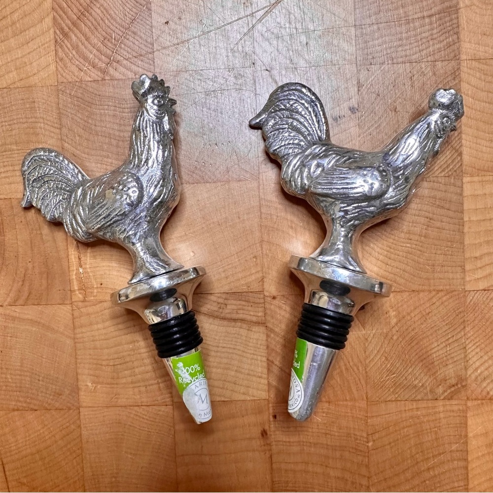 2 Mariposa Rooster Wine Stoppers